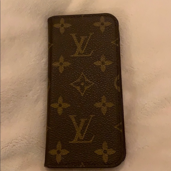 Louis Vuitton Accessories - Authentic Louis Vuitton IPhone 7/8 folio M61905